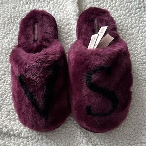 Victorias Secret Slippers Burgundy/Plum Size M NWT